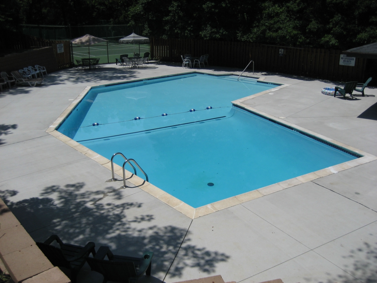 Midwest Concrete Pool Decks 0671    